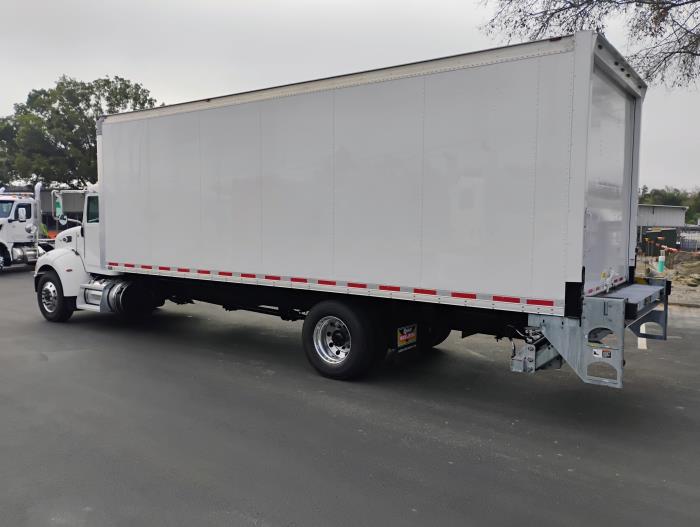 2020 Peterbilt 337-4