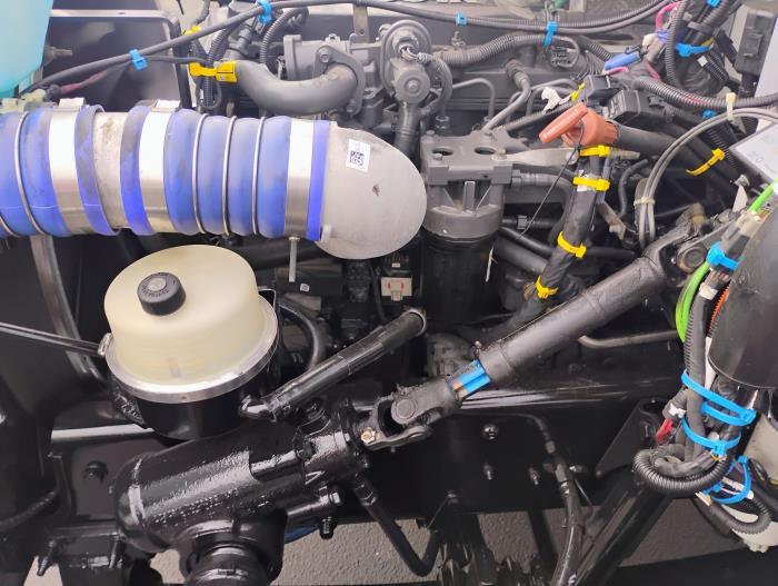 2020 Peterbilt 337-17