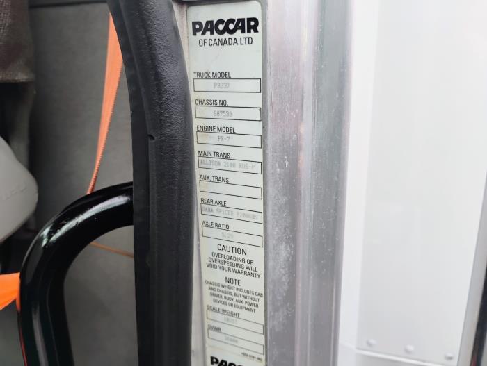 2020 Peterbilt 337-20