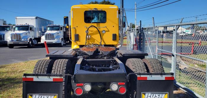 2020 Peterbilt 567-6