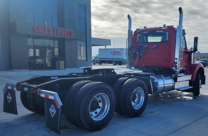 2026 International HX520-4