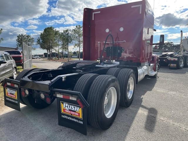 2022 Peterbilt 579-10