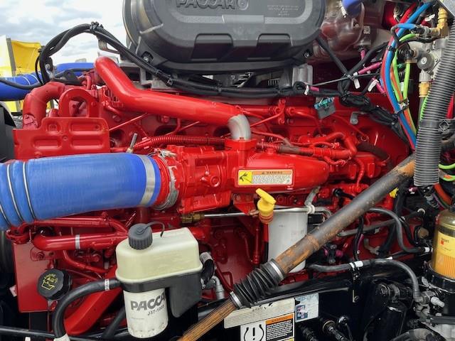 2022 Peterbilt 579-16