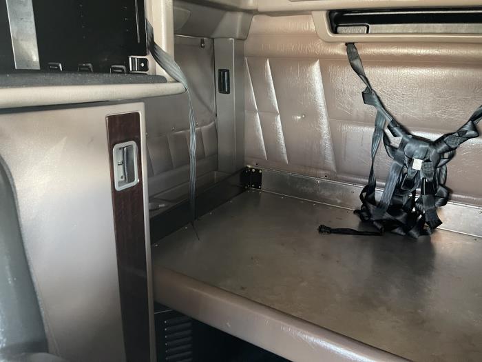 2022 Peterbilt 389-24