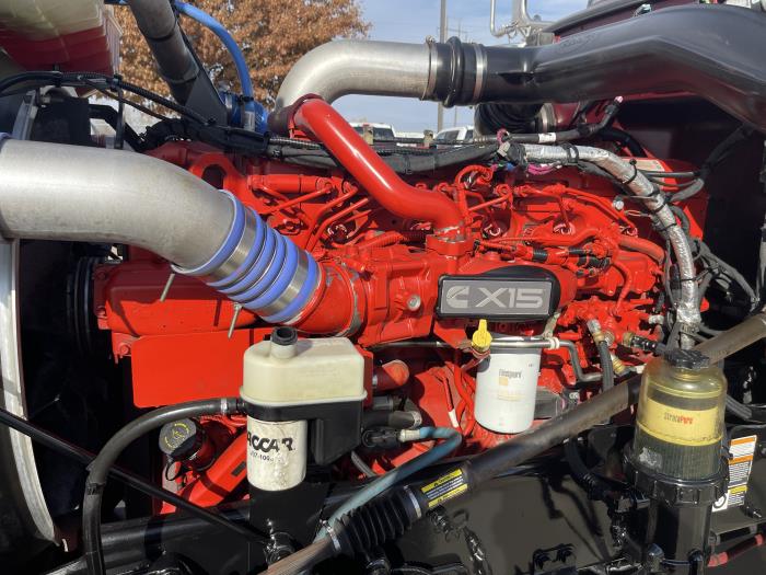 2022 Peterbilt 389-27