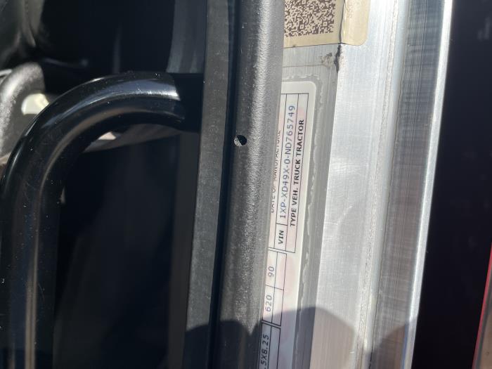 2022 Peterbilt 389-32