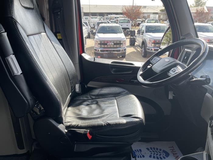 2023 Peterbilt 579-20