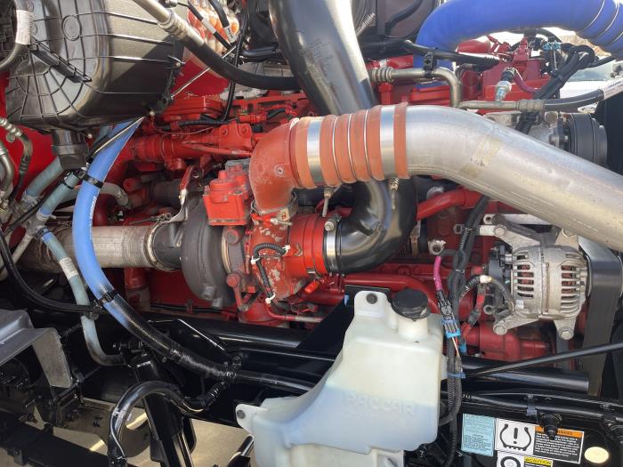 2023 Peterbilt 579-28