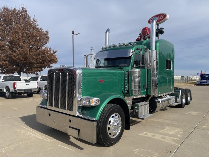 2024 Peterbilt 389-0