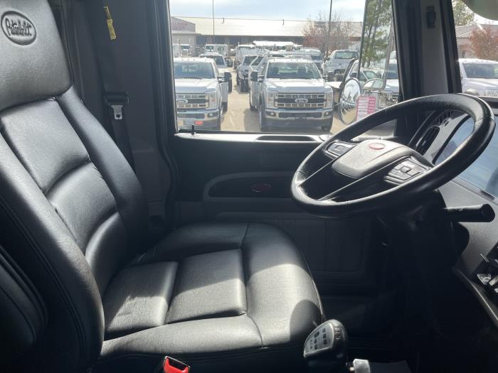 2024 Peterbilt 389-21
