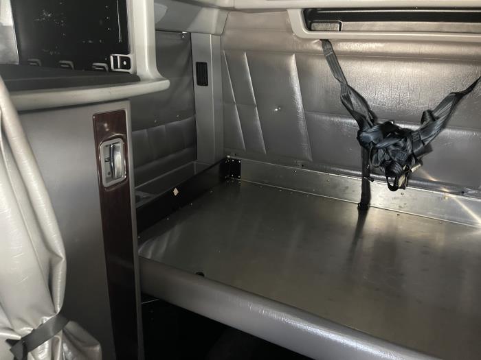 2024 Peterbilt 389-24