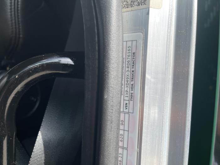 2024 Peterbilt 389-32