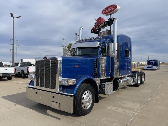 2024 Peterbilt 389-0