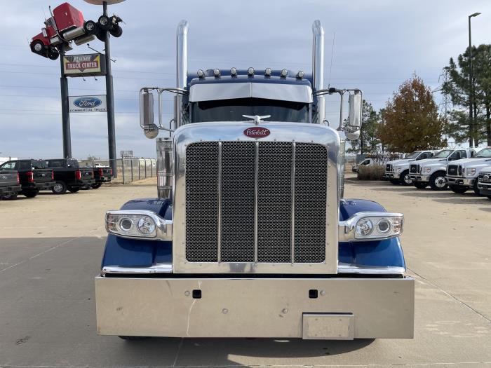 2024 Peterbilt 389-1