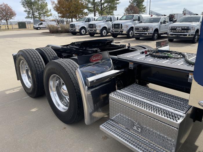 2024 Peterbilt 389-5