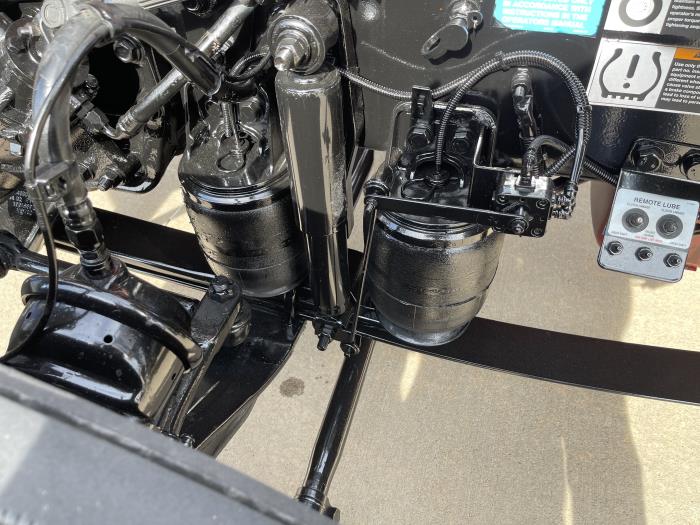 2024 Peterbilt 389-29