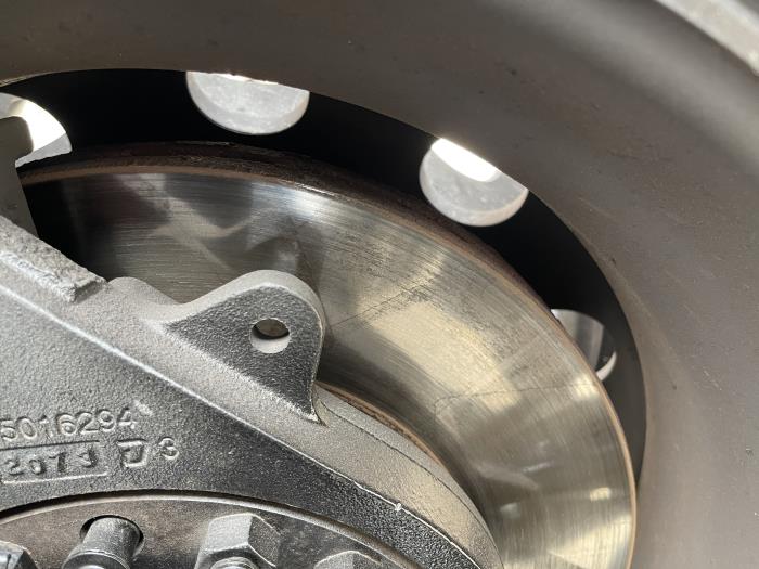 2023 Peterbilt 389-8