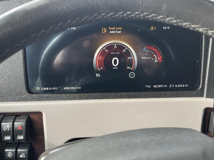 2023 Peterbilt 389-20