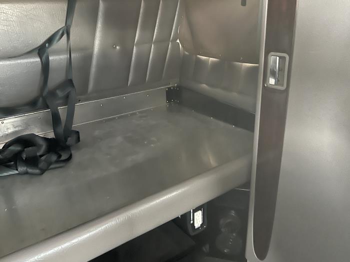 2023 Peterbilt 389-23