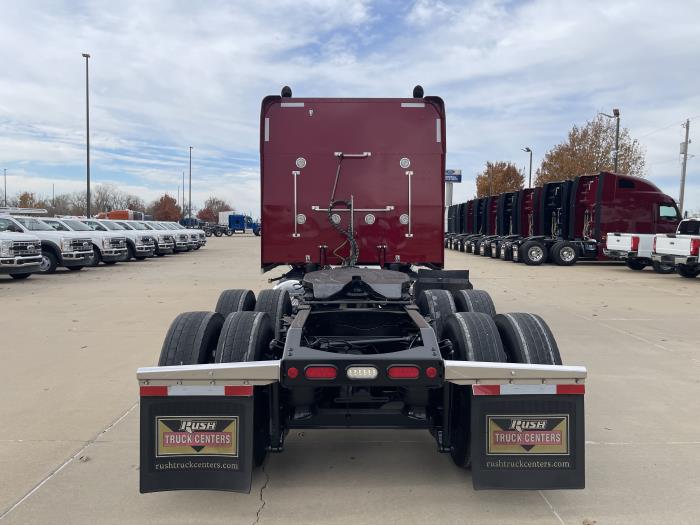 2022 Peterbilt 389-9