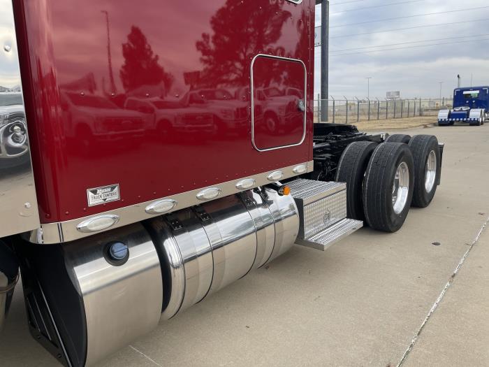 2022 Peterbilt 389-14
