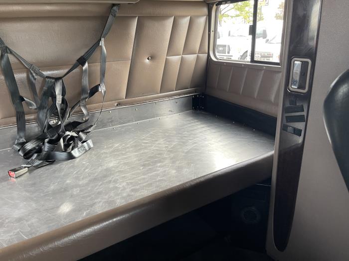 2022 Peterbilt 389-21