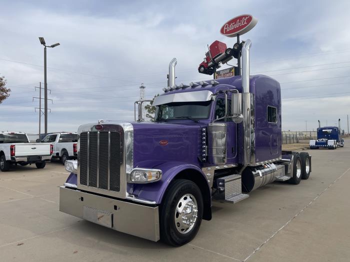 2024 Peterbilt 389-0