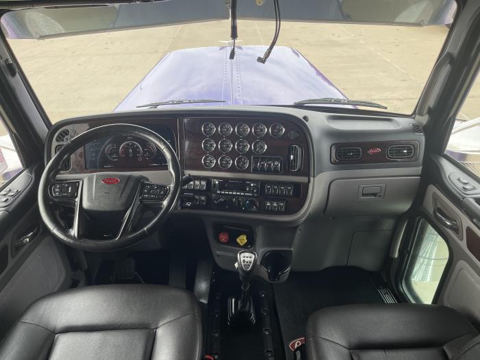 2024 Peterbilt 389-26