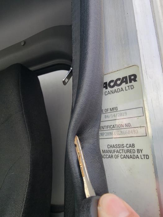 2020 Peterbilt 337-11