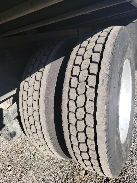 2020 Peterbilt 337-15