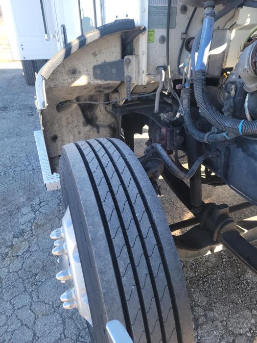 2020 Peterbilt 337-17