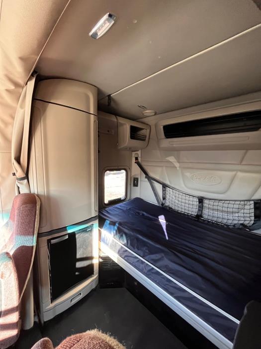 2022 Peterbilt 579-12