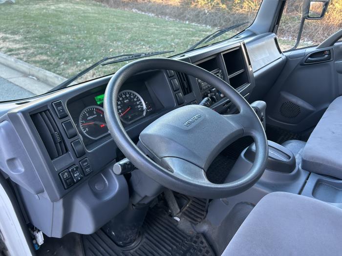 2019 Isuzu NPR-XD-15