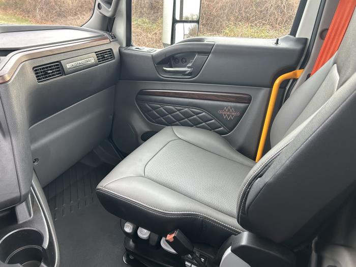 2025 International LT625-16