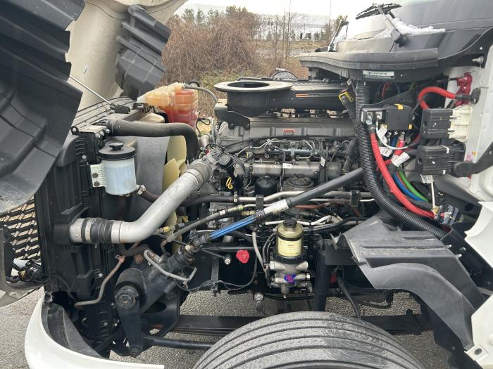 2025 International LT625-20