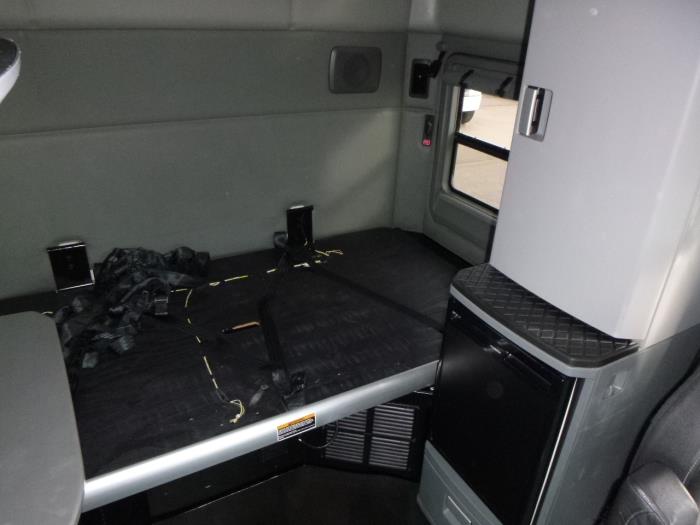 2021 Kenworth T680-12