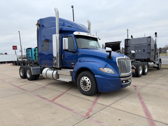 2020 International LT625-6