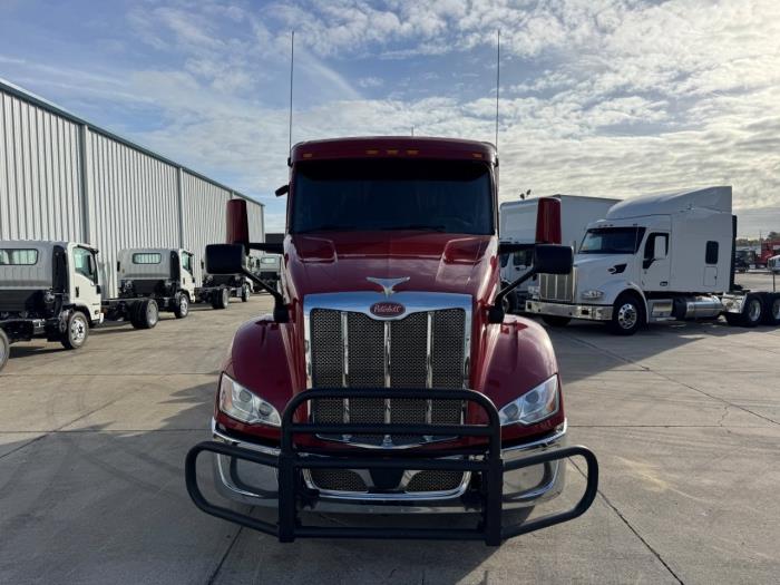 2022 Peterbilt 579-2