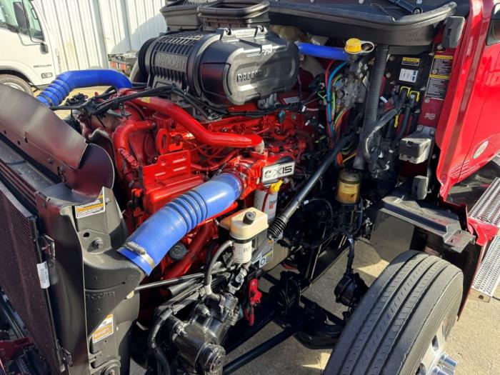 2022 Peterbilt 579-9