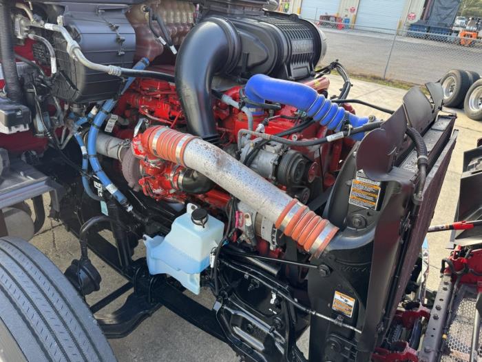 2022 Peterbilt 579-13