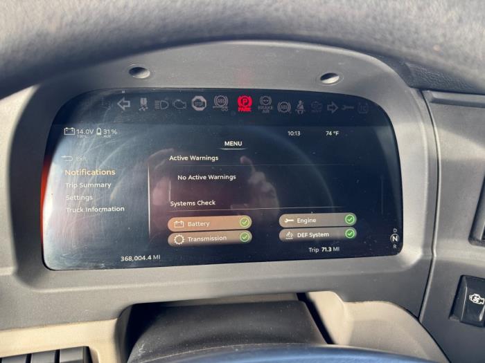 2022 Peterbilt 579-17