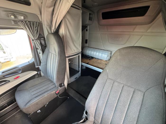 2022 Peterbilt 579-20