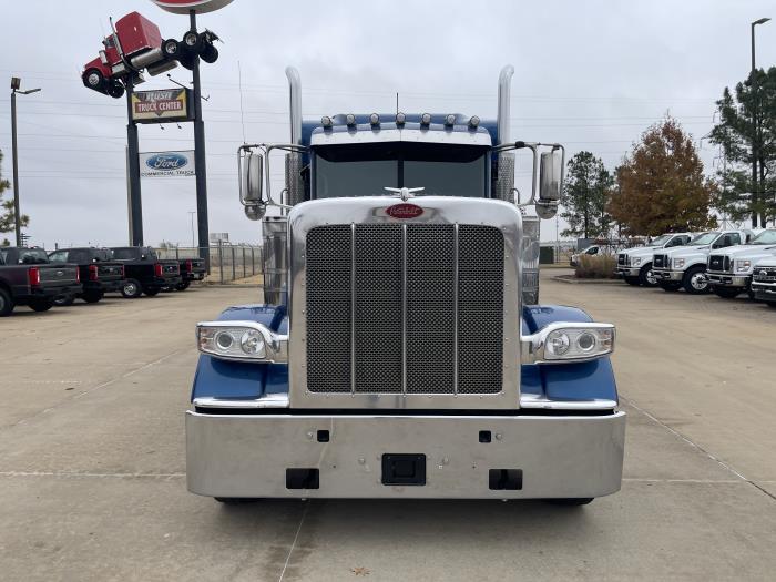 2023 Peterbilt 389-1
