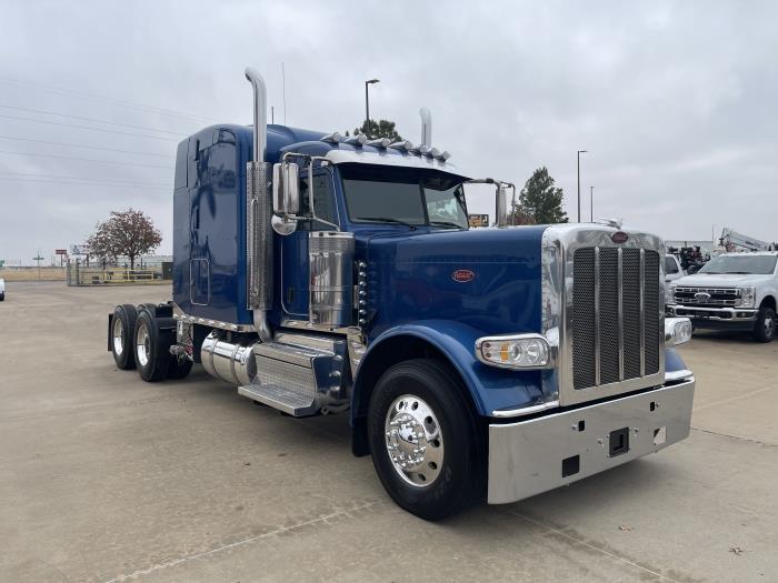 2023 Peterbilt 389-2