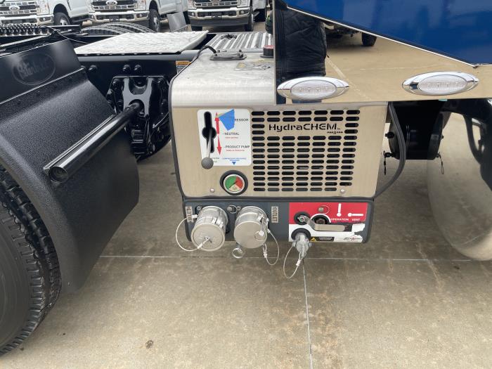 2023 Peterbilt 389-5