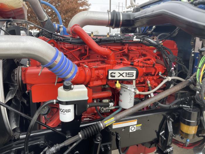 2023 Peterbilt 389-29