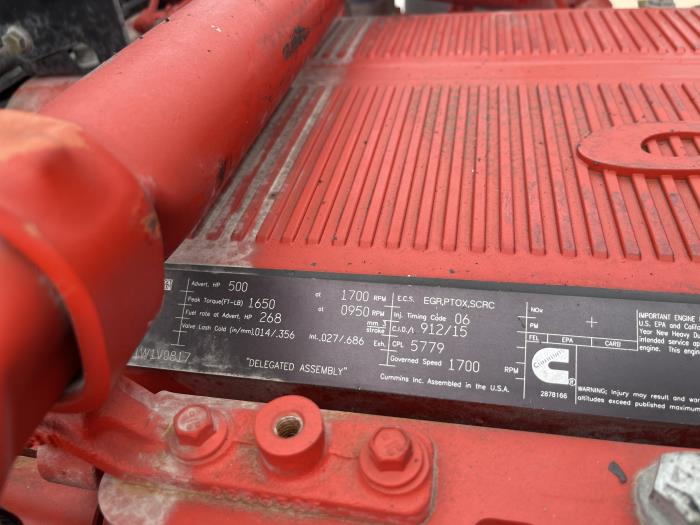 2023 Peterbilt 389-30