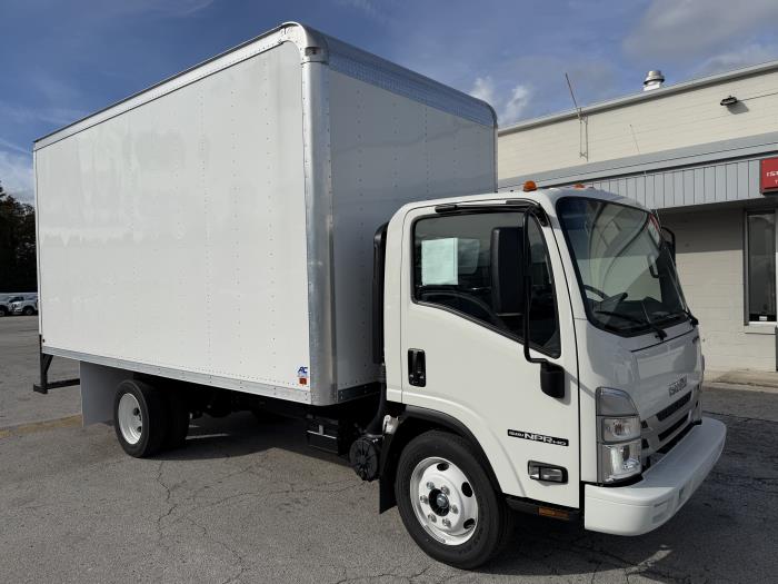 2025 Isuzu NPR-HD-11