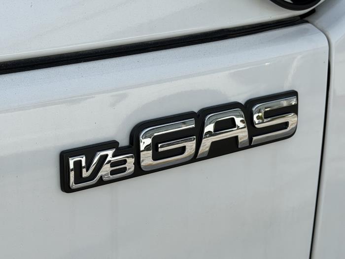 2025 Isuzu NPR-HD-13