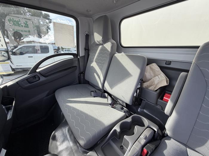 2025 Isuzu NPR-HD-16